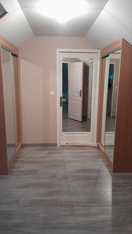 7p. 4 chambres. Parfait état. Plain-pied. Sous-sol total. Maisonnette indépendante. Jardin paysagé. Volumes