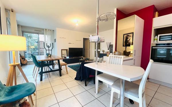 Appartement à vendre    2 pièces •  Tassin-la-Demi-Lune