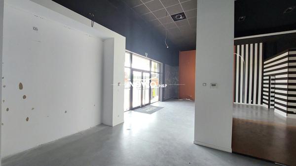 Local commercial 650mÂ³