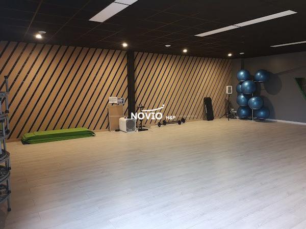 Local commercial en zone commerciale