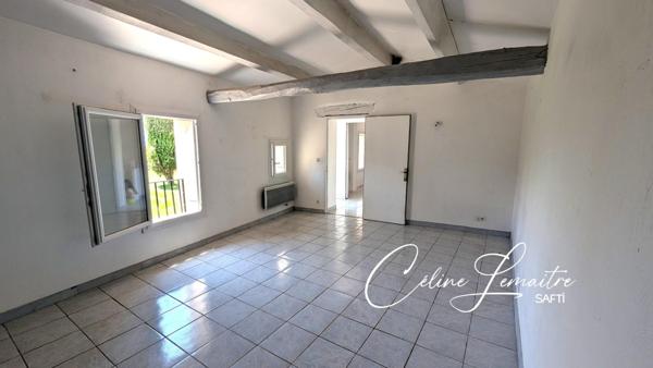 bastidon en pierre au centre ville