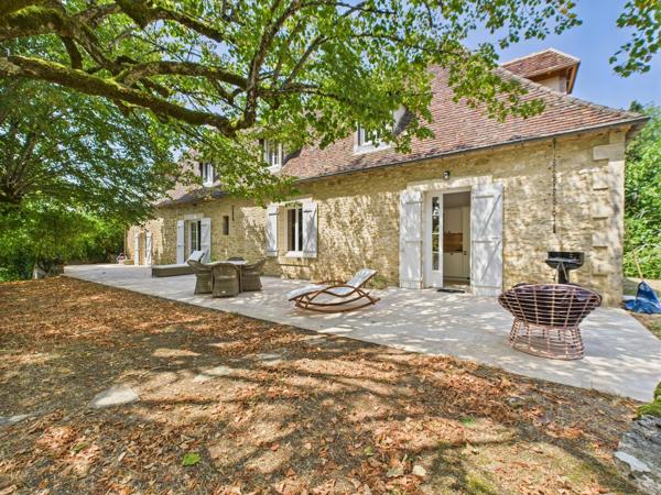 Maison Périgourdine XVIIIe | 4 ch. | 190 m² | Piscine | 9 000 m² | Proche Sarlat | Dordogne