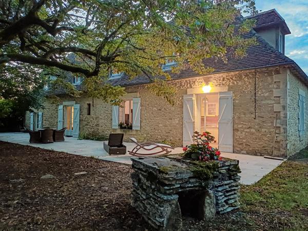 Maison Périgourdine XVIIIe | 4 ch. | 190 m² | Piscine | 9 000 m² | Proche Sarlat | Dordogne