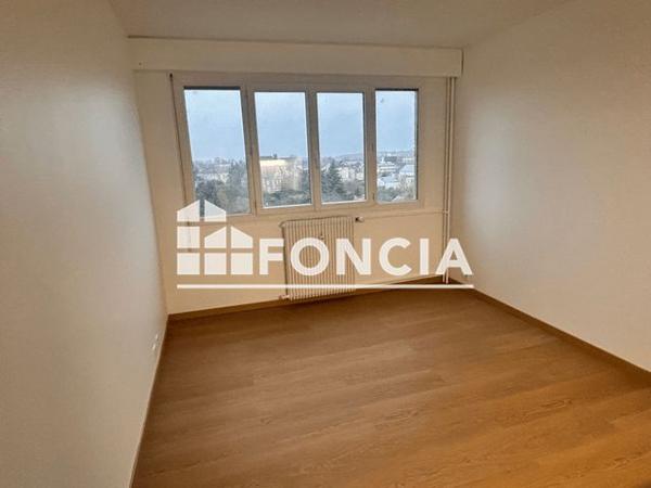 Location Studio 16 m² - 16 BOULEVARD CHAMBLAIN Melun 77000