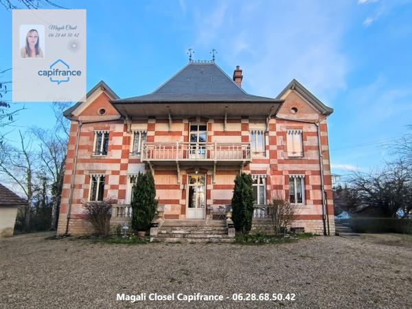 Demeure de caractère – Fin XIXe siècle – Parc arboré de plus de 5 000 m² – Centre-ville