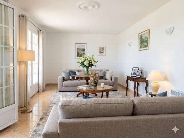 Maison 7 pièces - 180 m²