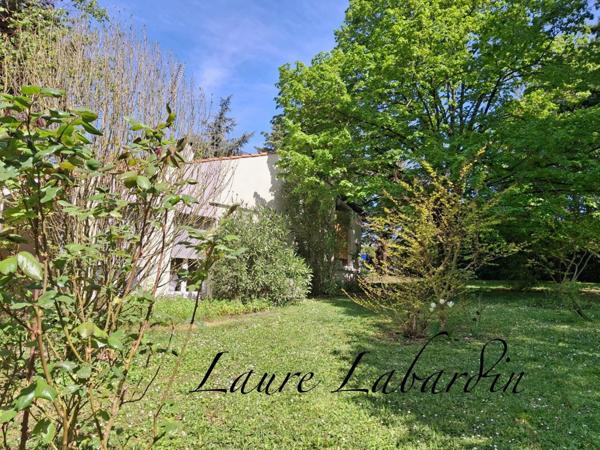 Maison de 144m2, 3 chambres, véranda, piscine, jardin, garage à TOMBEBOEUF (47)