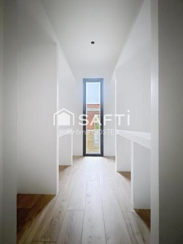 Villa contemporaine d'environ 170 M2 en cours de construction