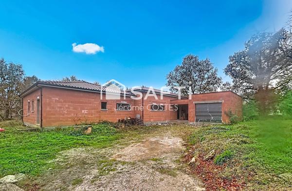 Villa contemporaine d'environ 170 M2 en cours de construction