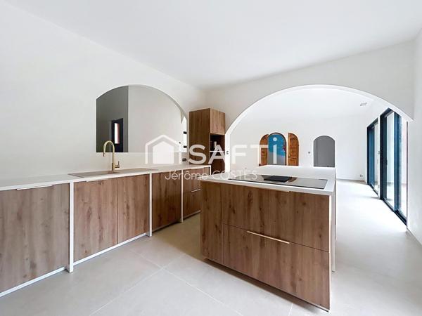 Villa contemporaine d'environ 170 M2 en cours de construction