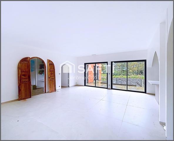 Villa contemporaine d'environ 170 M2 en cours de construction