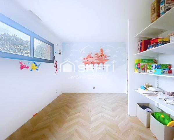 Villa contemporaine d'environ 170 M2 en cours de construction