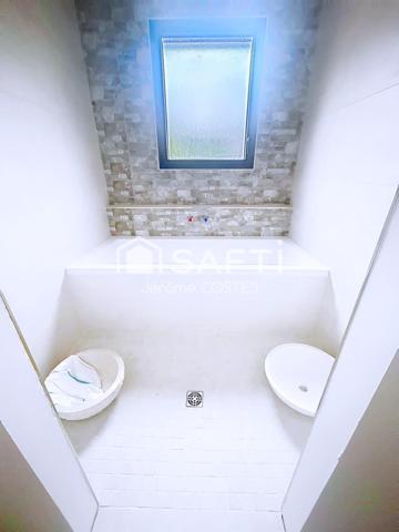 Villa contemporaine d'environ 170 M2 en cours de construction