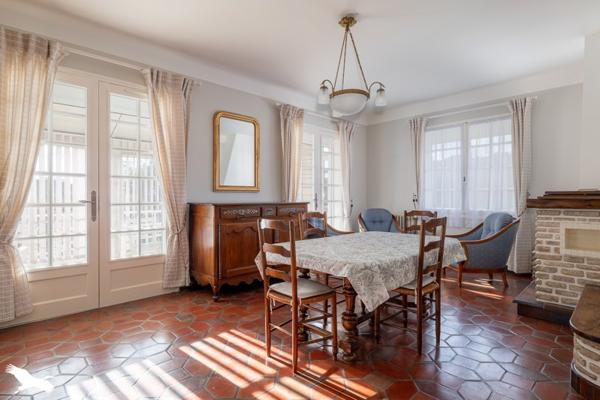 Maison à vendre |  Saint-Jean-d'Angély |  7 pièces | 133 m²