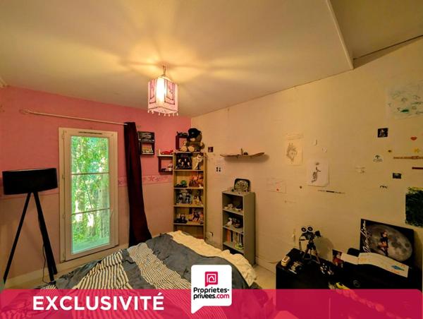 VENTE INTERACTIVE ! GARANTIE 12 MOIS INCLUS ! Maison de ville avec jardin et garage !