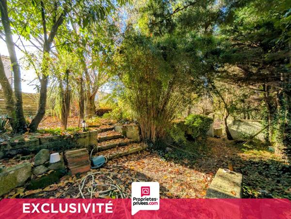 VENTE INTERACTIVE ! GARANTIE 12 MOIS INCLUS ! Maison de ville avec jardin et garage !