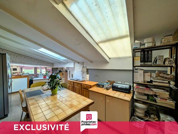 VENTE INTERACTIVE ! GARANTIE 12 MOIS INCLUS ! Maison de ville avec jardin et garage !