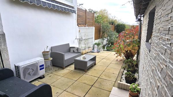 Saintes (17100) Maison en pierre sur Saintes