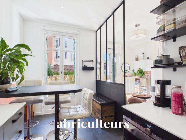 Superbe T2 de 58 m² Entièrement Rénové avec Terrasses Calme Absolu à 2 min de la Gare TGV Nice-Ville