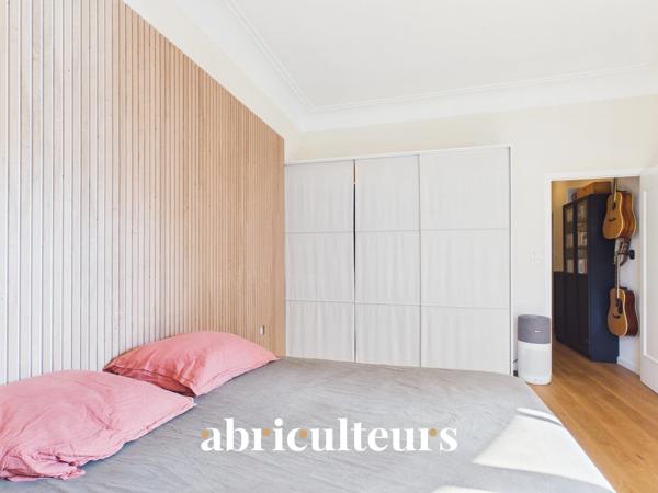 Superbe T2 de 58 m² Entièrement Rénové avec Terrasses Calme Absolu à 2 min de la Gare TGV Nice-Ville