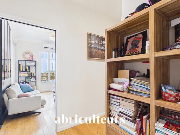 Superbe T2 de 58 m² Entièrement Rénové avec Terrasses Calme Absolu à 2 min de la Gare TGV Nice-Ville