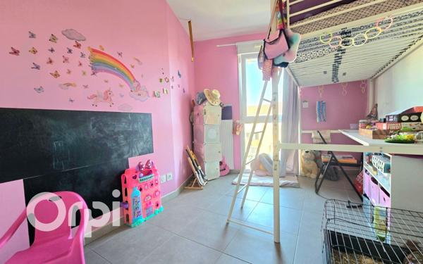 Appartement à vendre    4 pièces • 73,22 m2 Saint-Martin-de-Crau