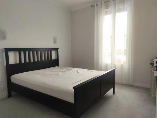 Vente                                                      Maison
                        
                     4 pièces                      72 m2                     à Colombes