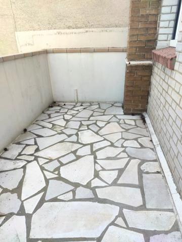 Vente                                                      Maison
                        
                     4 pièces                      72 m2                     à Colombes