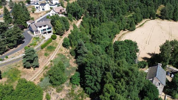 Terrain à Batir à vendre à Saint-Chély-d'Apcher en Lozère (48200), ref : 48032-177