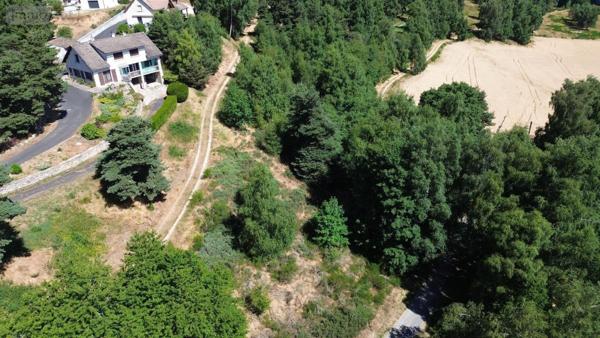 Terrain à Batir à vendre à Saint-Chély-d'Apcher en Lozère (48200), ref : 48032-177