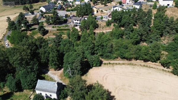Terrain à Batir à vendre à Saint-Chély-d'Apcher en Lozère (48200), ref : 48032-177