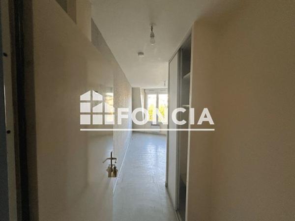 Location Appartement 2 pièces 33.8 m² - 76-78 RUE DE MONTBERNAGE Poitiers 86000