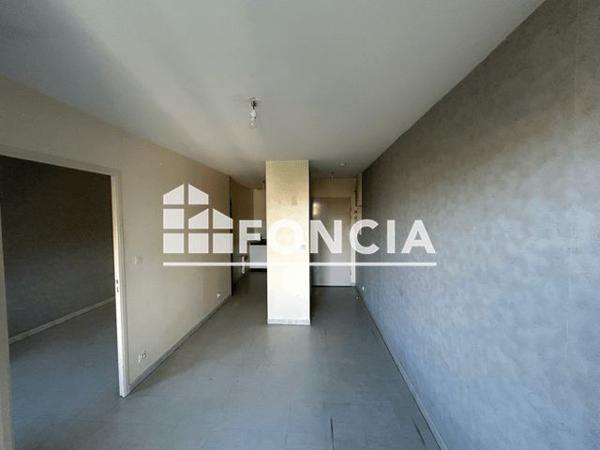 Location Appartement 2 pièces 33.8 m² - 76-78 RUE DE MONTBERNAGE Poitiers 86000