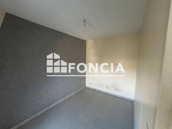 Location Appartement 2 pièces 33.8 m² - 76-78 RUE DE MONTBERNAGE Poitiers 86000