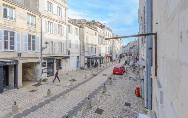 Appartement à vendre    1 pièce • 34 m2 La Rochelle