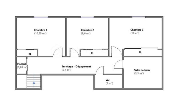 Situé au cœur de Serris, à deux pas de la mairie et de l'effervescence de Val d'Europe, cet appartement T4 de 86 m² constitue une opportunité financière rare sur un marché local en constante valorisation. Sa localisation stratégique permet de rejoindre Paris. Offrant un cadre de vie privilégié à proximité immédiate des pôles économiques majeurs. Doté d'une excellente performance énergétique DPE C, ce bien garantit un confort thermique optimal et des charges maîtrisées, répondant ainsi aux exigences des acheteurs les plus rigoureux en quête de rentabilité et de pérennité.

L'agencement intérieur mise sur la clarté et l'amplitude des volumes, avec une distribution des pièces fluide et sans aucune perte d'espace. Le séjour spacieux s'ouvre sur un environnement calme, une partie nuit se distingue par 3 chambre une salle de bain et wc-separe, offrant une modularité rare pour le secteur. L'absence totale de vis-à-vis, critère extrêmement recherché à Serris, confère à chaque pièce une luminosité naturelle abondante et une intimité totale, idéales pour concilier confort de vie de famille et calme absolu.

L'état général du bien est irréprochable, ne nécessitant aucun travaux, ce qui permet une installation immédiate dans un environnement sain et moderne. La prestation est complétée par deux places de parking privatives, un atout logistique indispensable en centre-ville. Pour découvrir ce bien d'exception ou organiser une visite, contactez Mme Oliveira - BSK Immobilier au 07 68 07 60 36