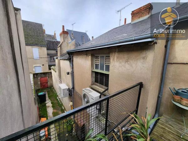 Vente                                                      Immeuble
                        
                                         195 m2                     à Beaugency