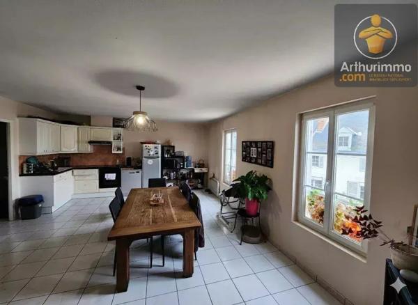 Vente                                                      Immeuble
                        
                                         195 m2                     à Beaugency