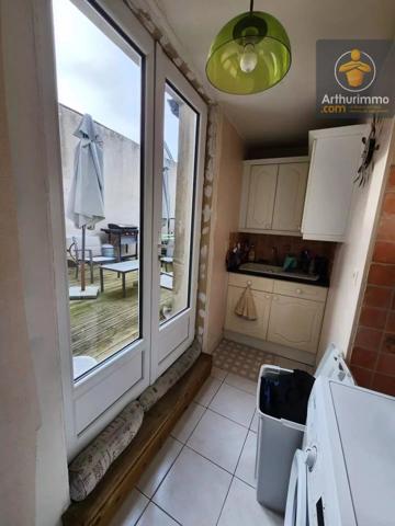 Vente                                                      Immeuble
                        
                                         195 m2                     à Beaugency