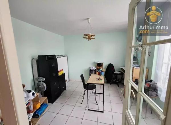 Vente                                                      Immeuble
                        
                                         195 m2                     à Beaugency