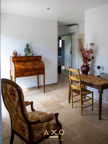 TRETS - ENSEMBLE IMMOBILIER - T8 - PISCINE - POOL HOUSE - GARAGE - VUE SAINTE VICTOIRE - 985 000 