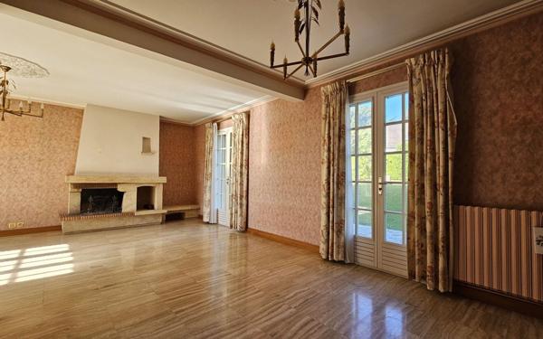 Maison à vendre    5 pièces •  Saint-Marcel