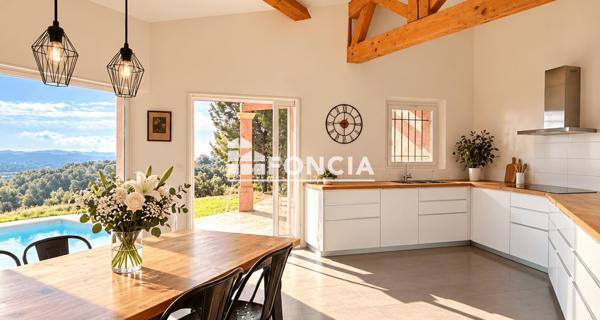 À vendre Maison 5 pièces 180 m² - La Londe-les-maures 83250