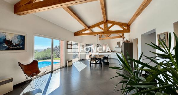 À vendre Maison 5 pièces 180 m² - La Londe-les-maures 83250
