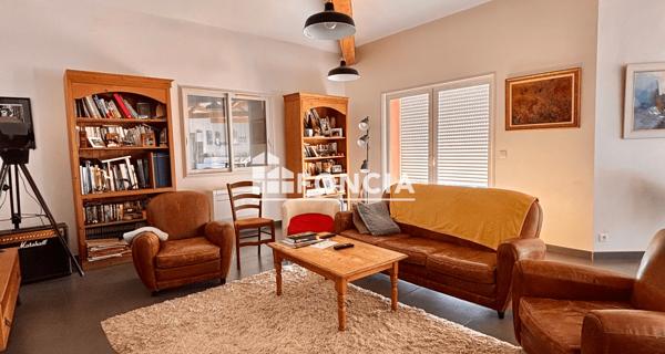 À vendre Maison 5 pièces 180 m² - La Londe-les-maures 83250
