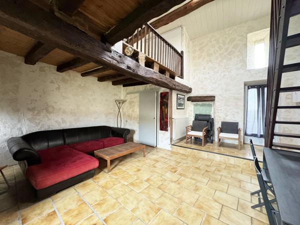 Charmante propriété de 3 chambres avec piscine, gîte potentiel - proche de toutes les commodités
