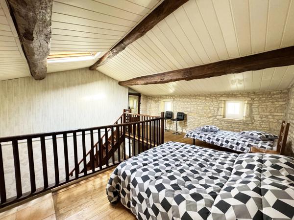 Charmante propriété de 3 chambres avec piscine, gîte potentiel - proche de toutes les commodités