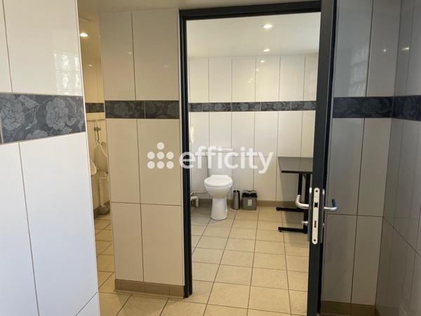 Fonds De Commerce - 110 m²