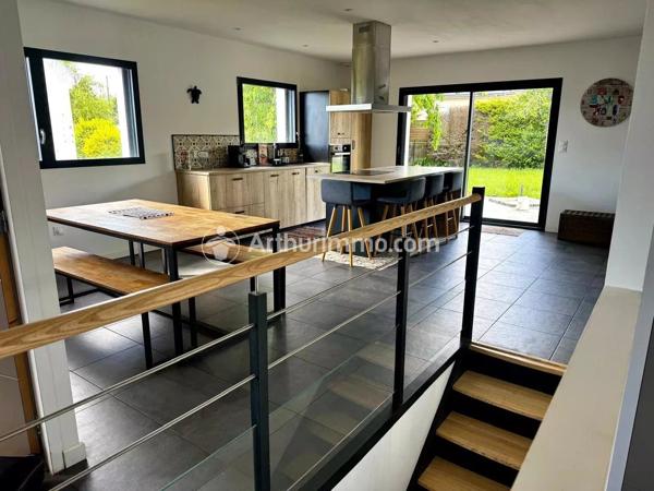 Vente                                                      Maison
                        
                     5 pièces                      108 m2                     à Saint-Quay-Portrieux