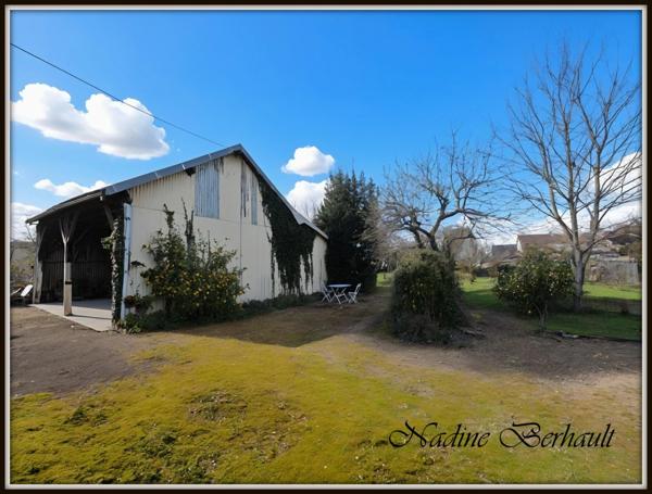 Immeuble à vendre AMILLY centre bourg (45) ensemble immobilier avec fort potentiel et rentabilité de plus de 35 200 €/an.